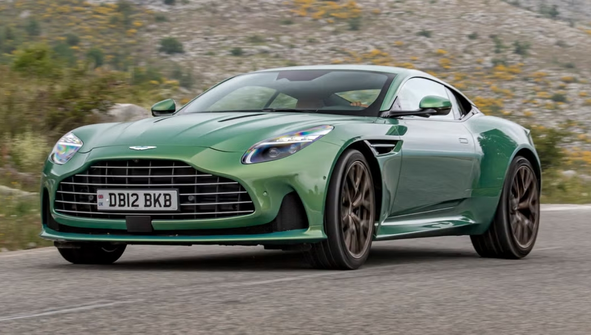 Aston Martin DB12