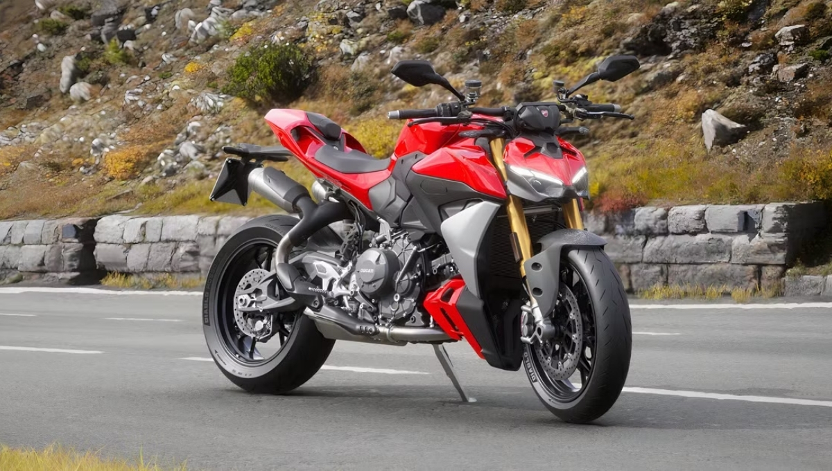 Ducati Streetfighter V2 