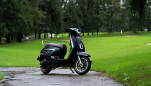 iVOOMi Jeet X: Stylish, Powerful, and Affordable Electric Scooter Revolutionizing Urban Commutes