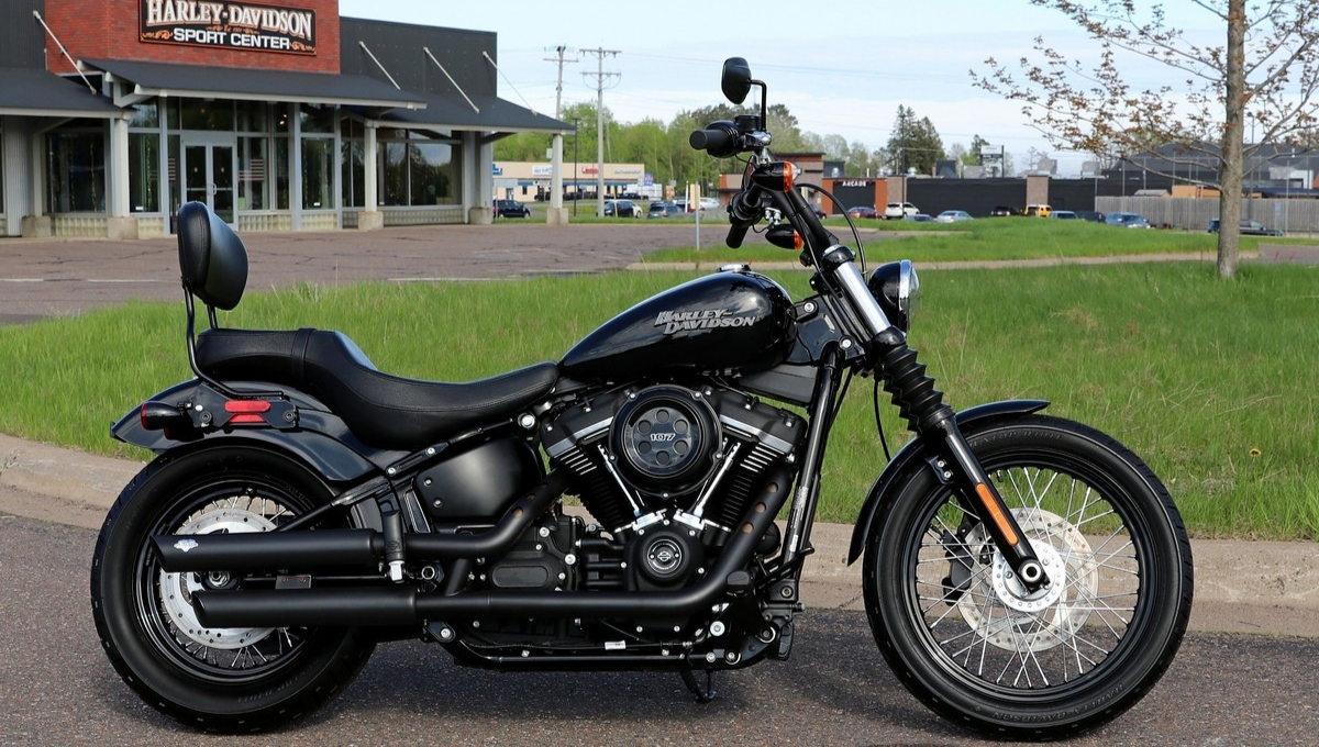 Harley-Davidson Street Bob 117