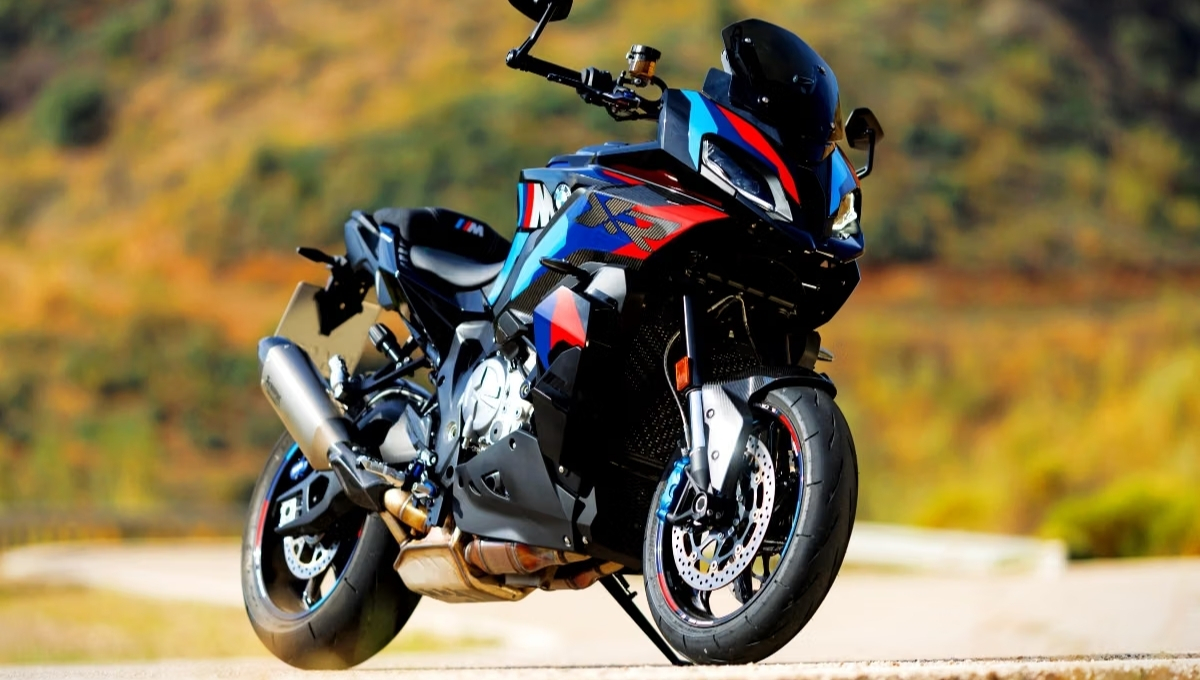 BMW M 1000 XR