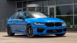 BMW M5 2025 Review: Turbo-Hybrid Sedan with 305kmph Top Speed and Aggressive Styling