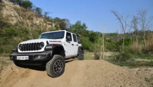Jeep Wrangler Rugged: Off-Roader SUV with ADAS, Spacious Cabin, High Ground Clearance