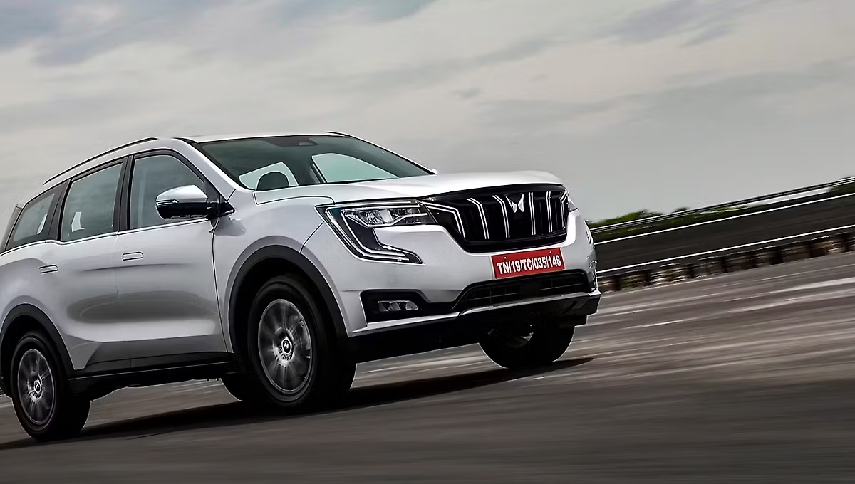 Mahindra XUV700 Review: Powerful Engine, Premium Comfort, Advanced Safety Features in India