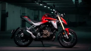 Hero Xtreme 250R 2025 Review: Price ₹1,65,974, Specs, Engine, Performance, Colours