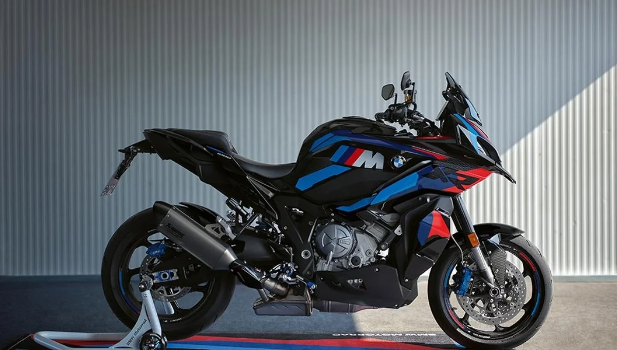 BMW M 1000 XR